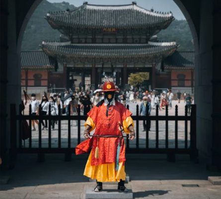 連休玩首爾～樂天雙主題、聖水洞汗蒸幕、兩晚五星飯店5日